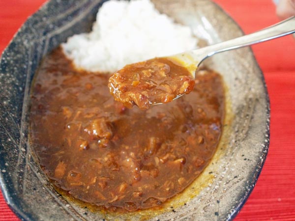 http://norakuri.jp/eat/locofoods/img/curry/tuna-curry.jpg