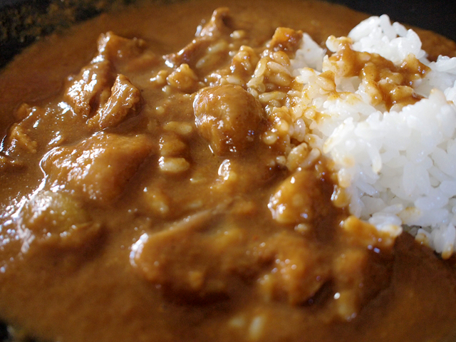 http://norakuri.jp/eat/locofoods/img/curry/peach-2.jpg